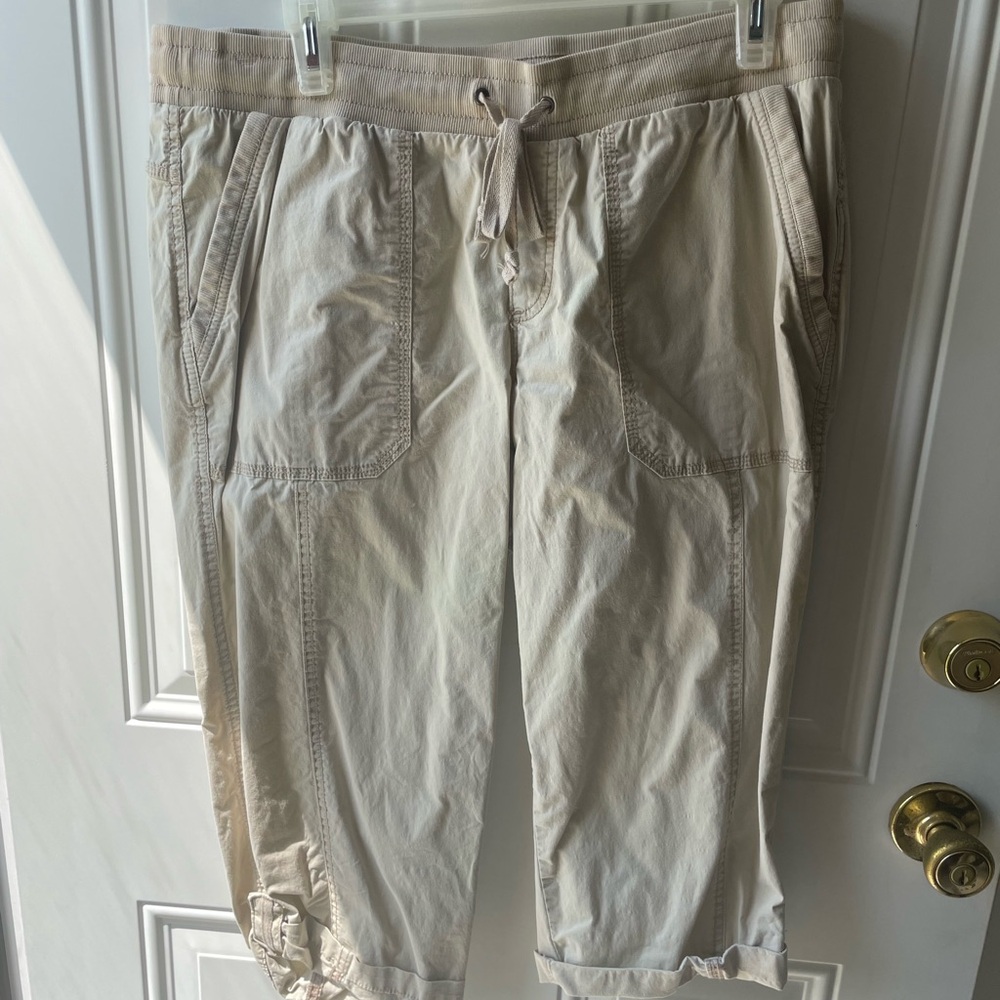 Natural Reflections Women's Capris - Cream